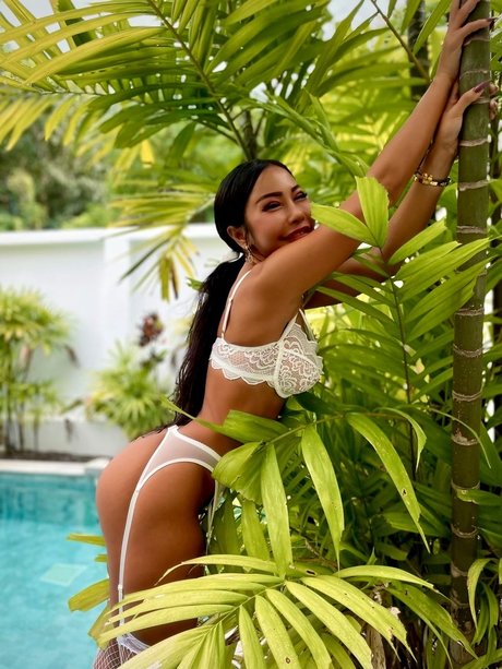 Naughty Cho star hot archive