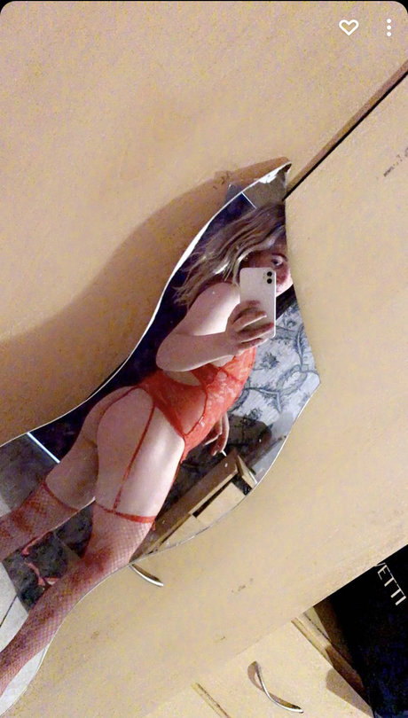 Hornygirlchloe_ top pornstar images