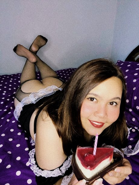 Bella Asian BBW FREE model nice photos