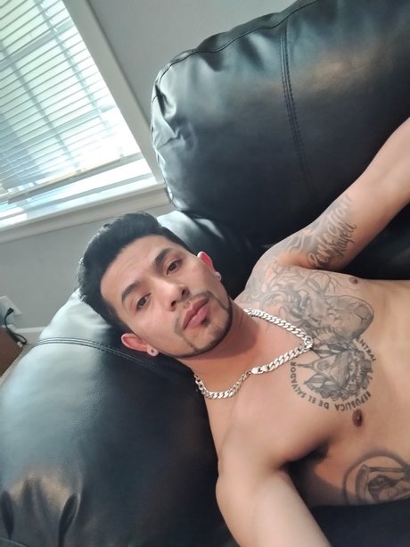 hot Latino perfect star photos