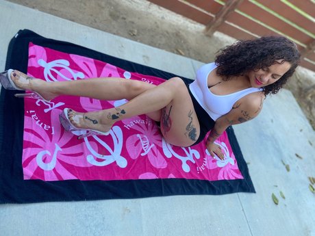 C Walker beautiful star pictures