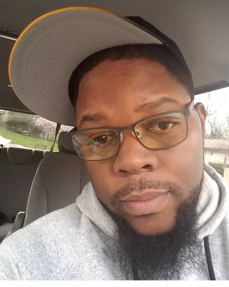 The Ultimate Side Hustle model perfect picture