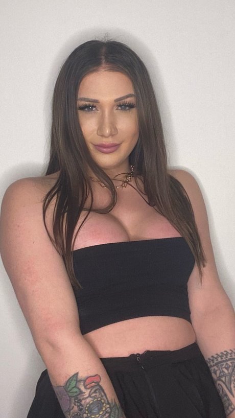 Cansu Karayel art star image