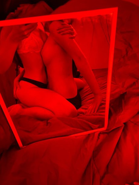 couple lesbian erotic model pics