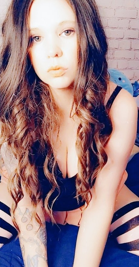 Queen Cupcake_ pretty actress archive