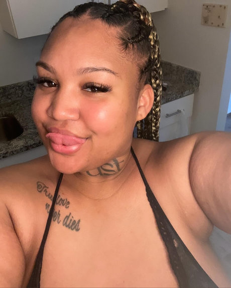 Hennessy Cole pornstar sexy galleries