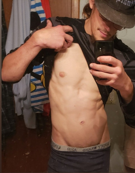 _Noah naked pornstar photo