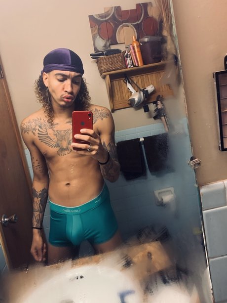 Darian Deshawn hot model images