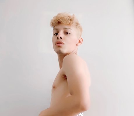 aimer l apollo pornstar erotic images