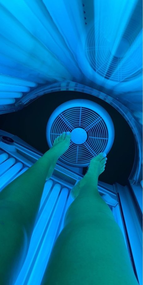 Big Titty Britty star sexy picture