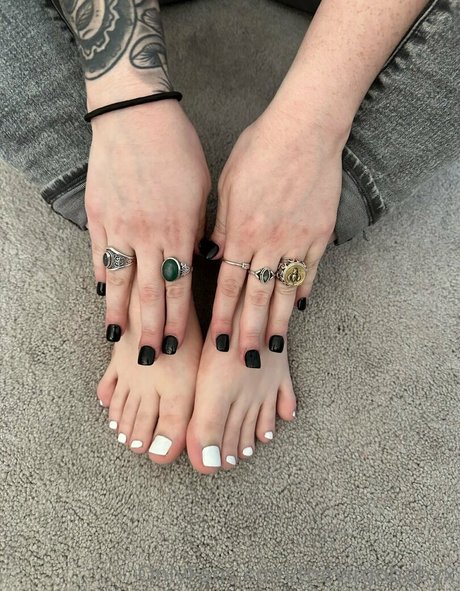 thevirgobabyx model pretty img