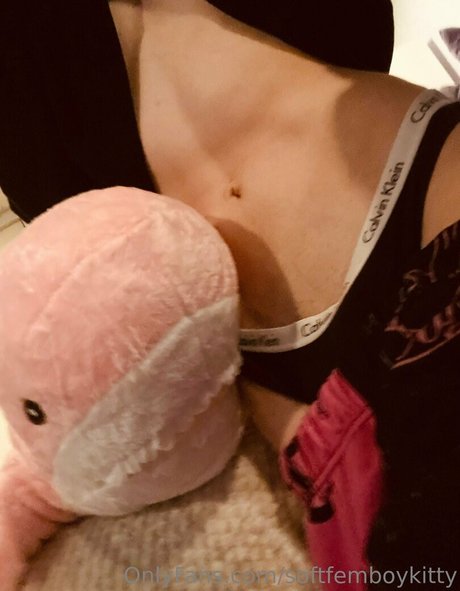 softfemboykitty model sexy image