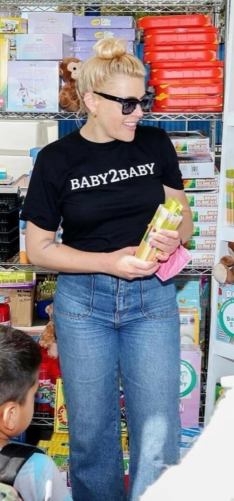 Busy Phillips star high quality pics