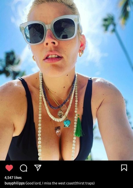 Busy Phillips sex model img