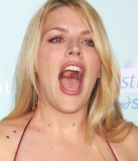 Busy Phillips hd actress gallery