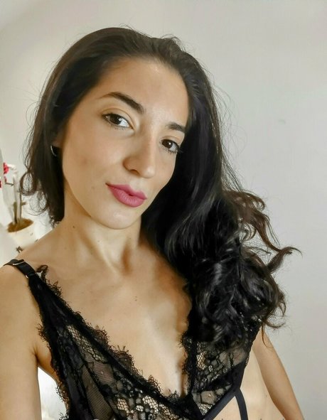 marisemwell hot pornstar image