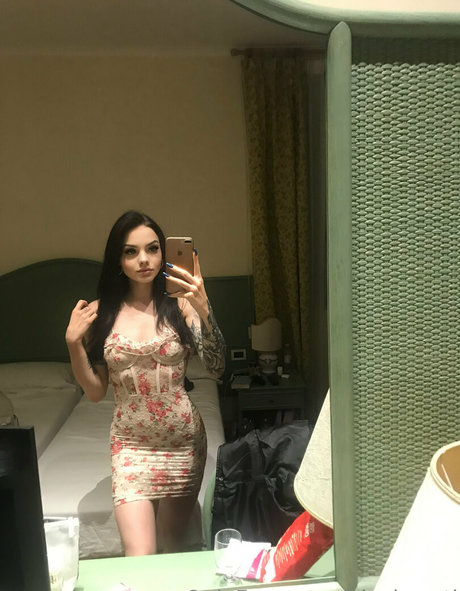 blackyusti free actress gallery