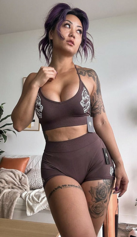 Cynthia Leu star pretty pictures