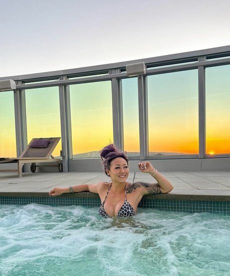 Cynthia Leu model nudes photo