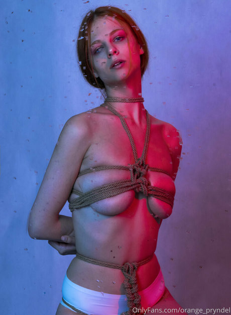 Sonia Red Fox hot model photo