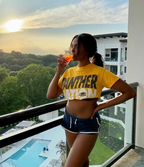 Sophia Cardinez model porn image