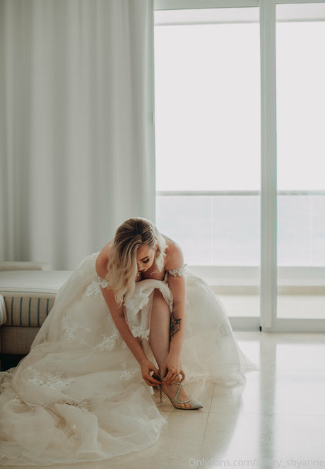 waverlyluxe nudes model photos