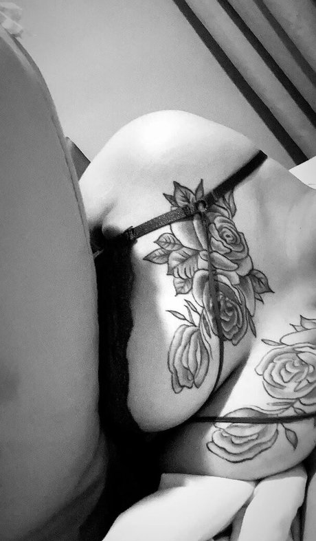 Girl Evelyn naked star archive