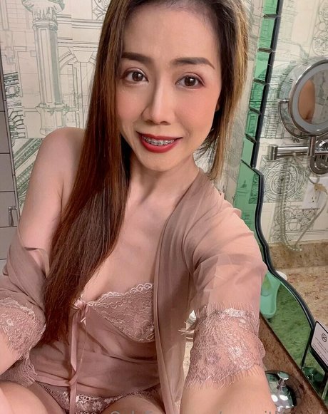 samuithisana star erotic photos