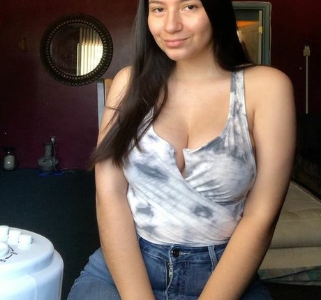 Kmami69 beautiful actress photos