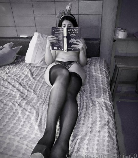 Art3misa00 pornstar best pic