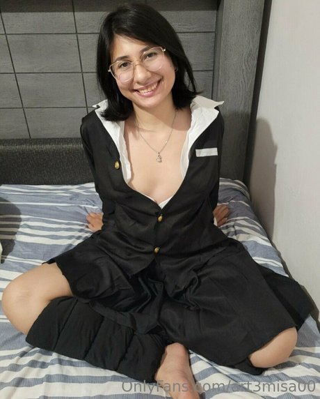 Art3misa00 top model pictures