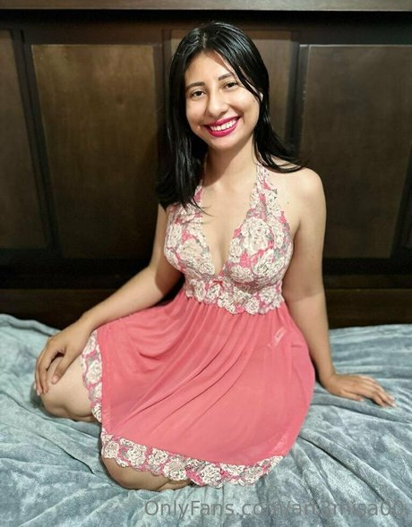 Art3misa00 xxx pornstar image