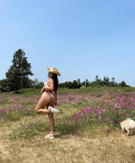 Melissa Estrella model xxx galleries