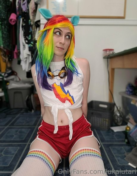 lukalutari hot actress images