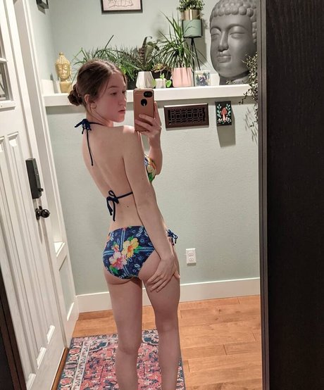 Jade Love profile pic