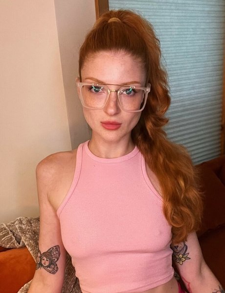 katierosecoloredglasses sexy actress picture