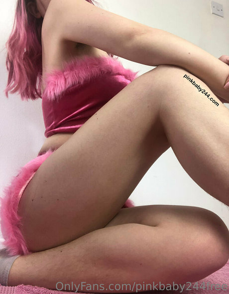 pinkbaby244free naked star img