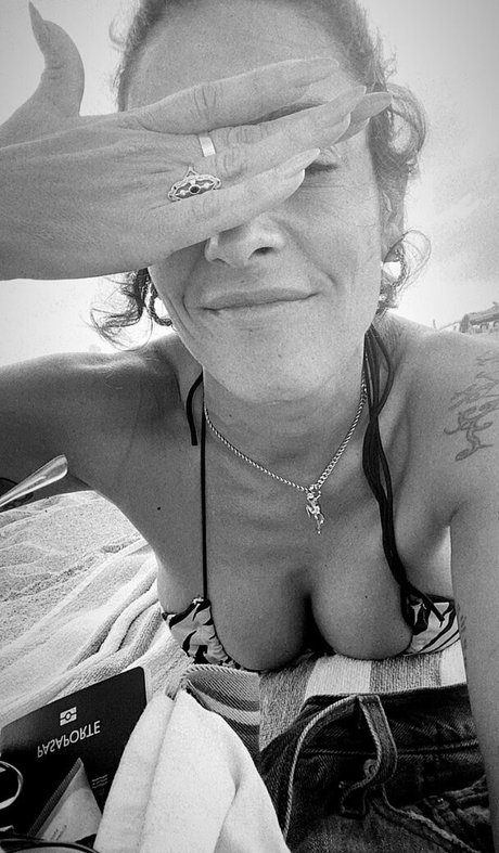 Lorena Castell star free photos