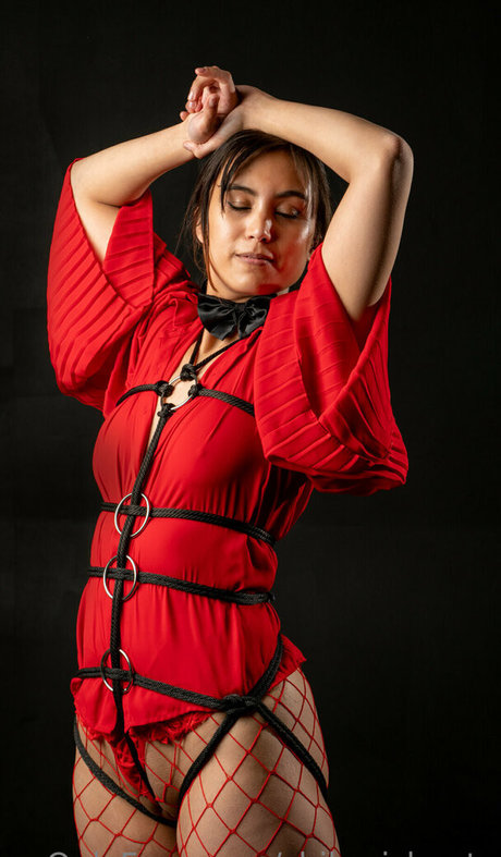 shibarishoots star hot pictures