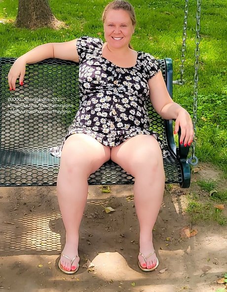 freexxxcourtneylynn beautiful model galleries