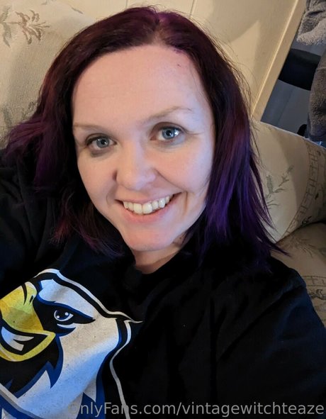 vintagewitchteaze model perfect image
