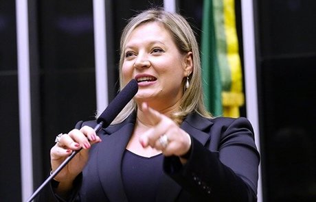 Joice Hasselmann hd actress gallery