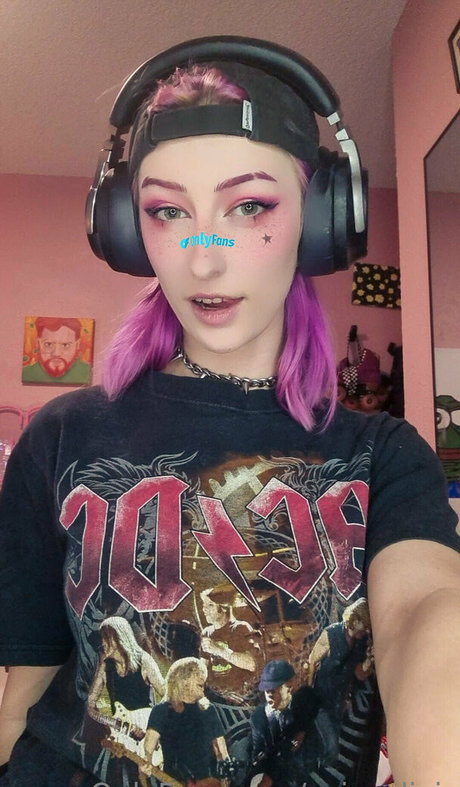 InnocentElixir perfect model pics