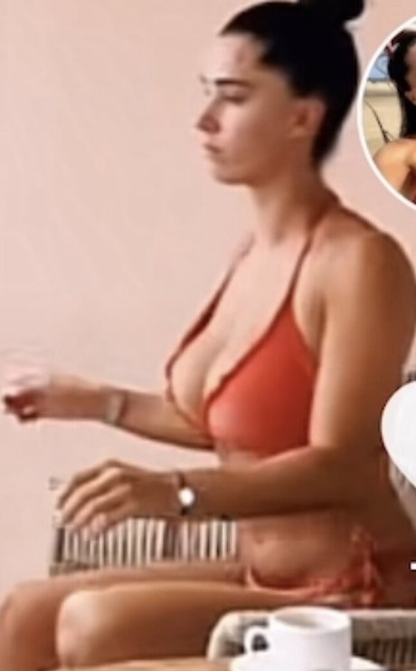 Laura Petard pornographic model photos