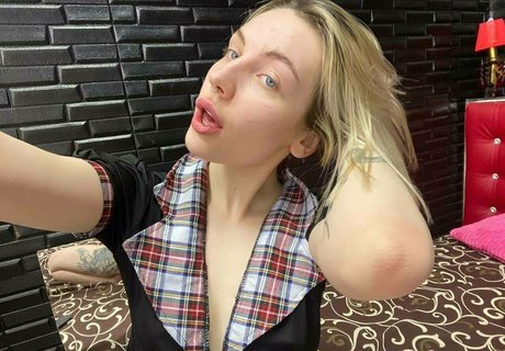 kira kitsune star hot pics