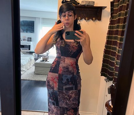 Rayray Sugarbutt naked actress photo