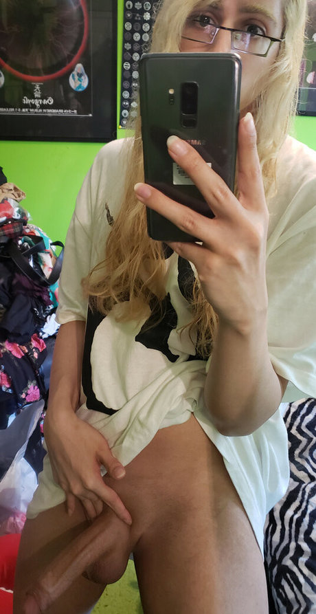 Rayray Sugarbutt model porn pics