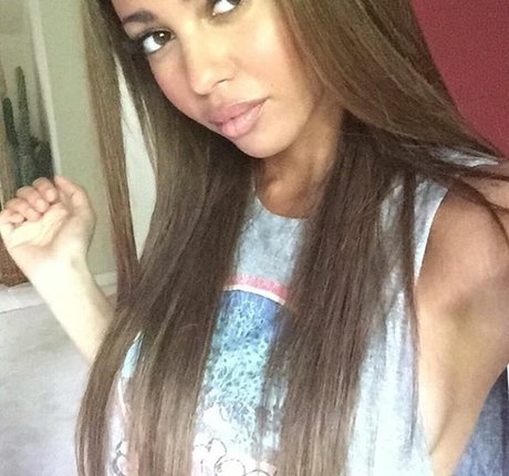 Vanessa Morgan pornstar free images