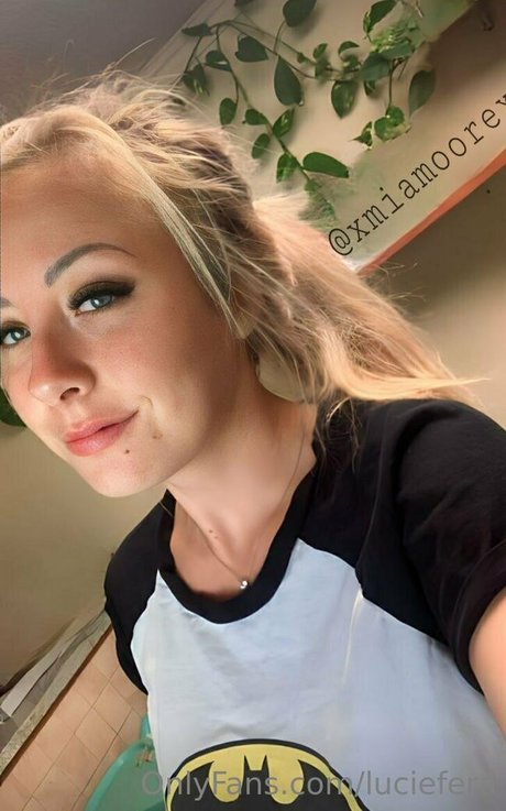 luciefera sexy pornstar pictures