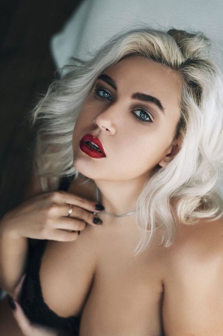 Alina Alt sexy star pictures